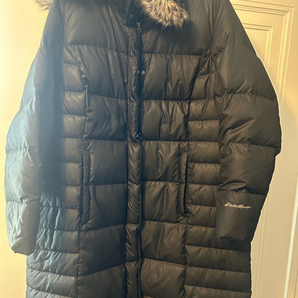 Women's Eddie Bauer Black Puffer Down Coat with Faux Fur Trim 3X